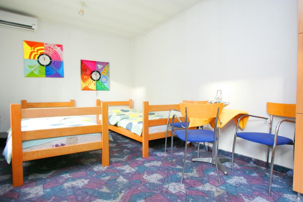 Hostel 021 โนวีซาด ห้อง รูปภาพ